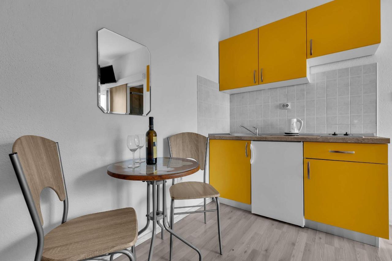ברלה View Blue Apartments מראה חיצוני תמונה
