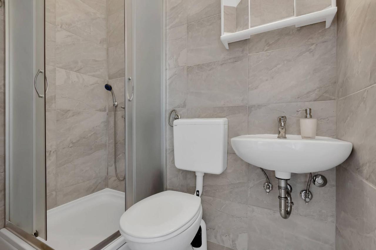 ברלה View Blue Apartments מראה חיצוני תמונה